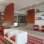 B&B Hotel Trento טרנטו