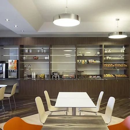 Hotel B&B Hotel Trento 3*