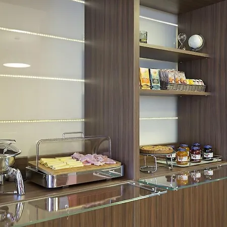 B&B Hotel Trento 3*