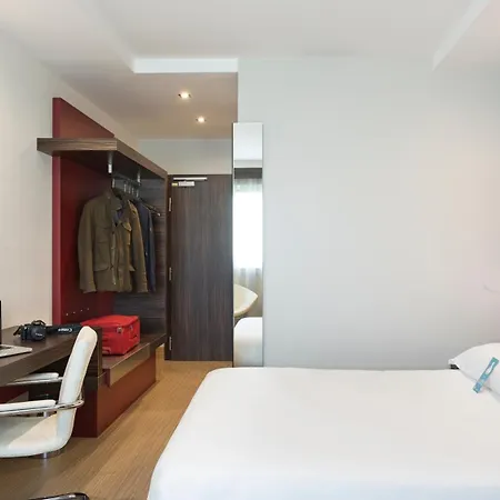 Hotel B&B Hotel Trento Trient