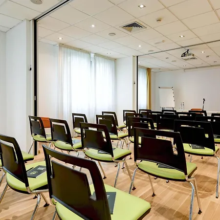 מלון B&B Hotel Trento 3*