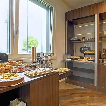 Hotel B&B Hotel Trento Trento