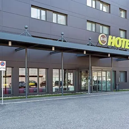 B&B Hotel Trento Otel 3*