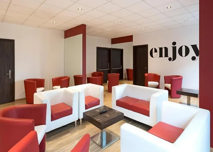 B&B Hotel Trento מלון 3*