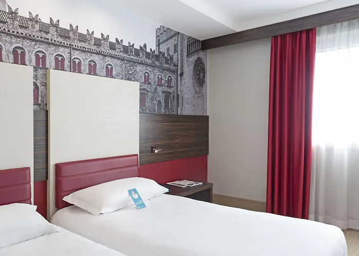 מלון B&B Hotel Trento 3*