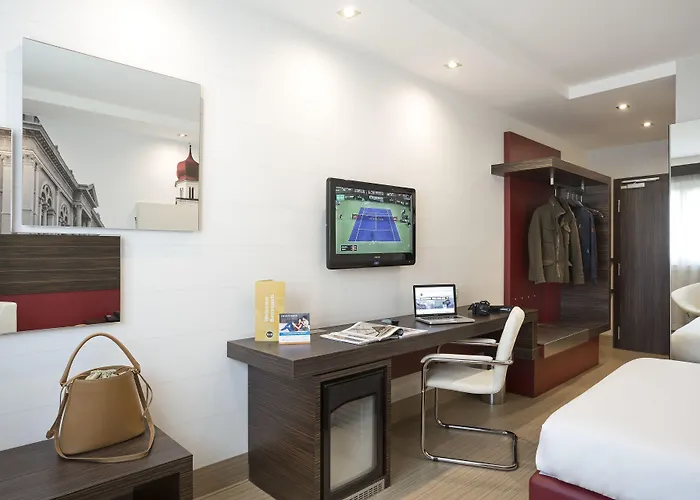 מלון B&B Hotel Trento 3*