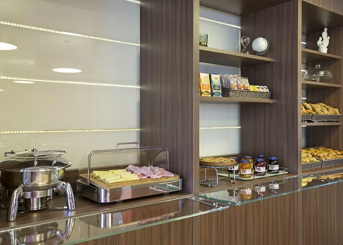 B&B Hotel Trento טרנטו