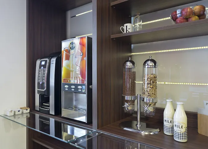 B&B Hotel Trento מלון טרנטו