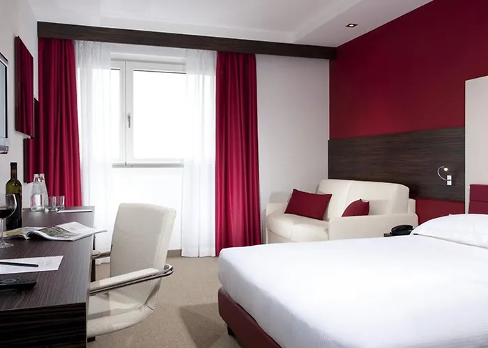 מלון B&B Hotel Trento טרנטו