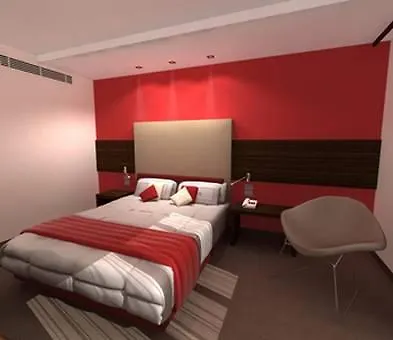 מלון B&B Hotel Trento טרנטו