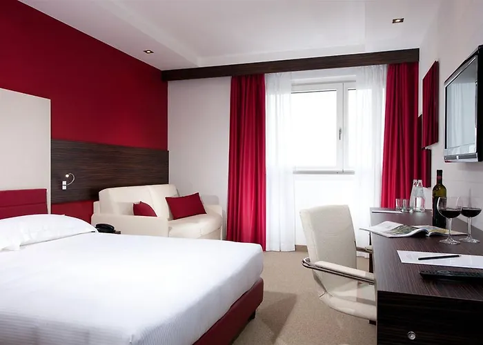 B&B Hotel Trento טרנטו